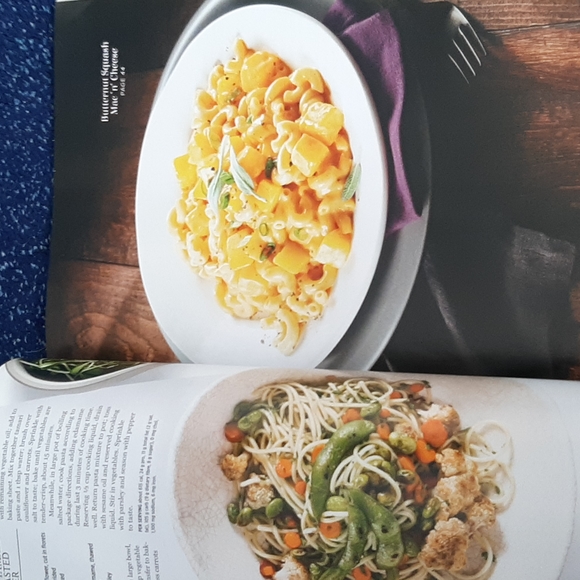 Bundle of Magazines - Picture 6 of 16